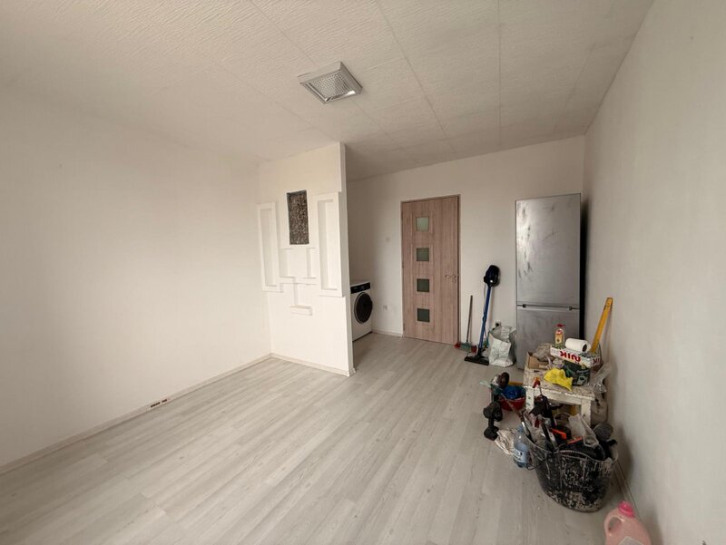 Steaua, garsoniera renovata 21 mp utili.